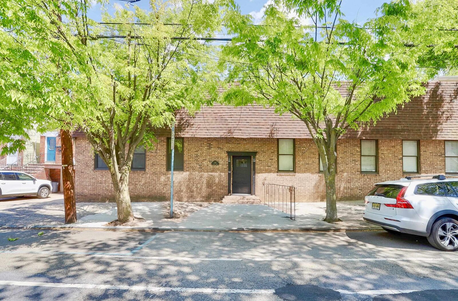 Property Photo:  118 Leonard St 4  NJ 07307 