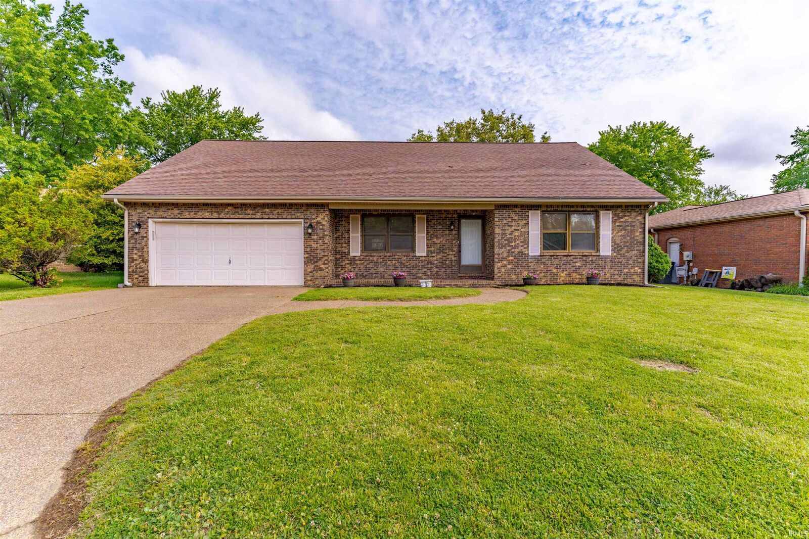 Property Photo:  7524 E Blackford Avenue  IN 47715 