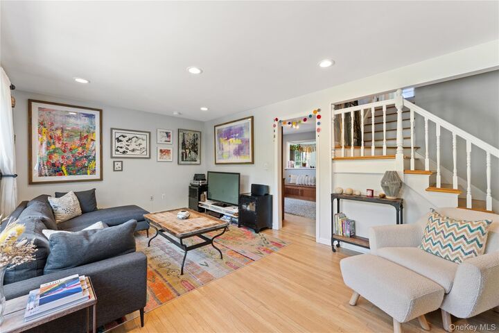 Property Photo:  7 Mahoney Place  NY 10591 