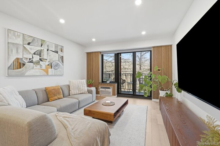 Property Photo:  560 Halstead Avenue 3L  NY 10528 