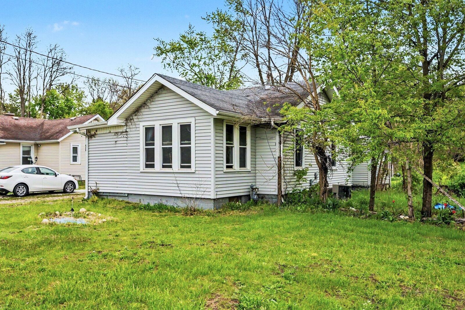 Property Photo:  949 S 13th Street  MI 49120 