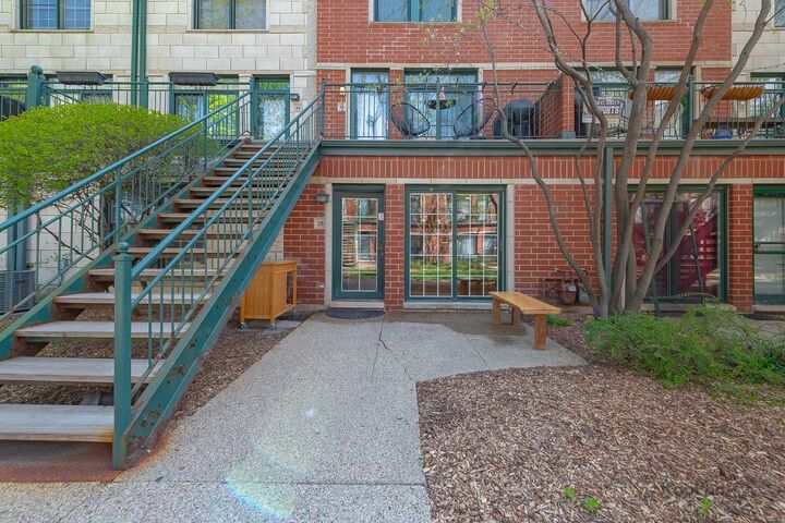 Property Photo:  1812 S Dearborn Street 28  IL 60616 