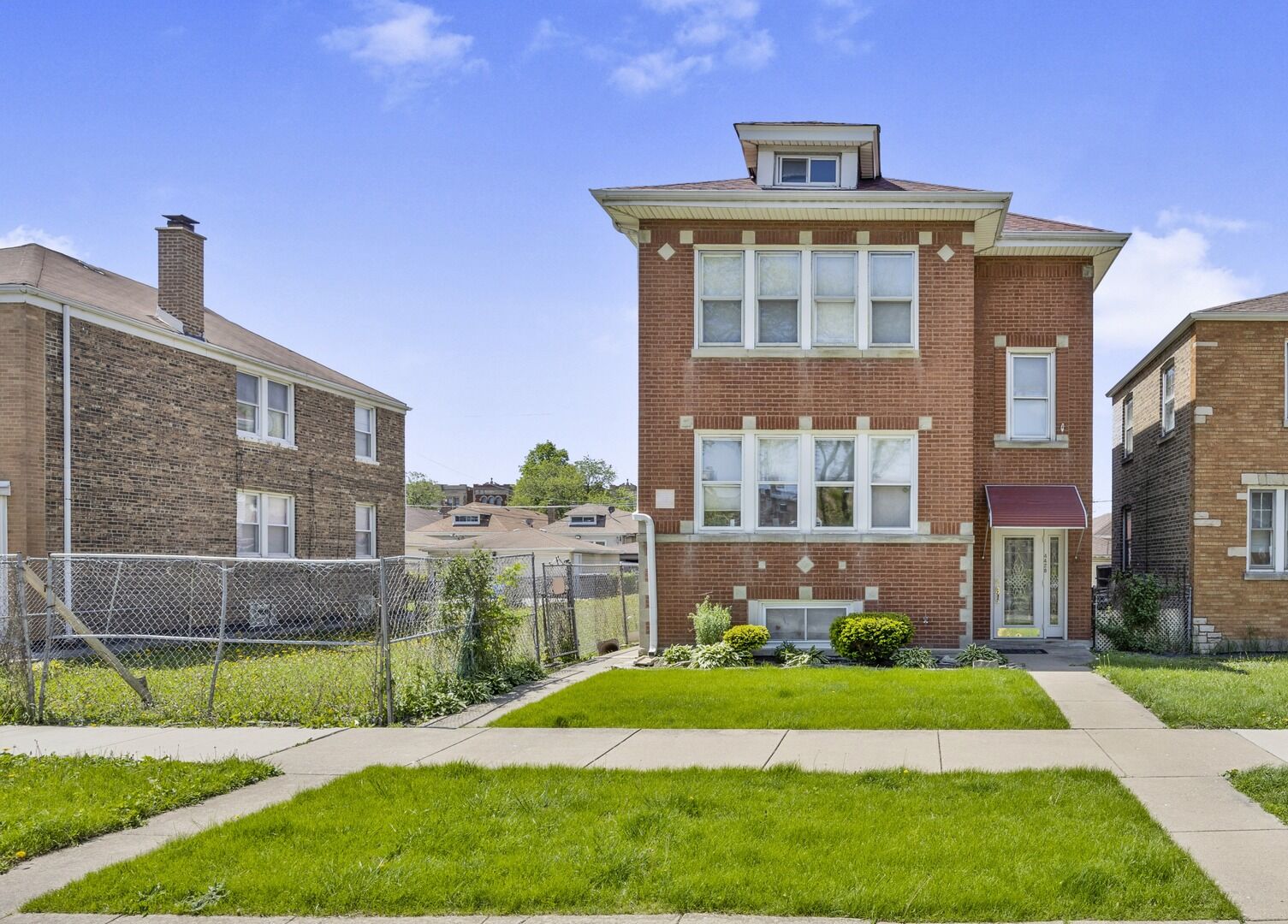 Property Photo:  4428 S Christiana Avenue  IL 60632 