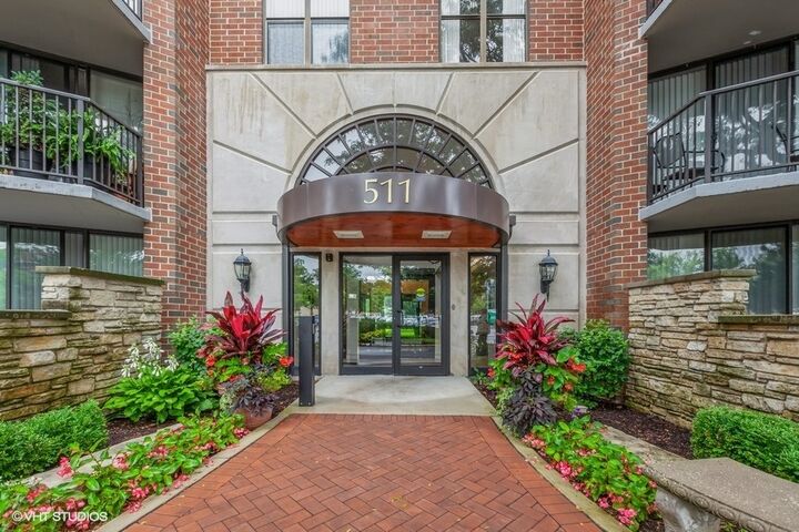 Property Photo:  511 Aurora Avenue 516  IL 60540 