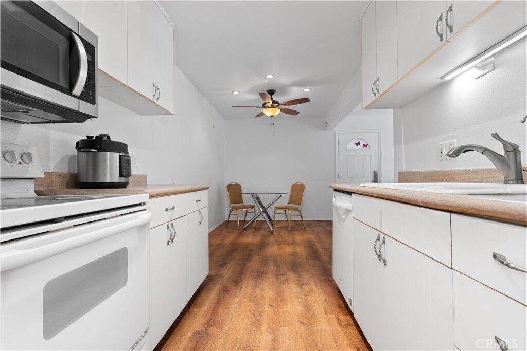 Property Photo:  314 S Miraleste 116  CA 90732 