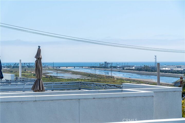 Property Photo:  2105 Two Harbors Circle  CA 92627 
