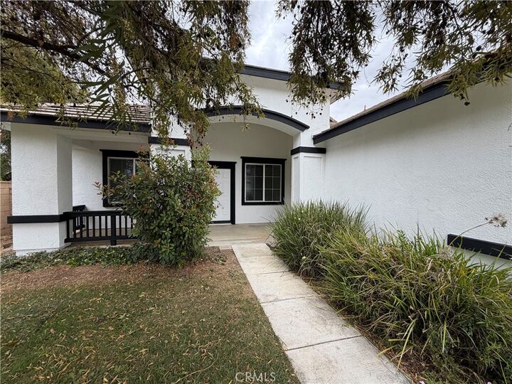 Property Photo: 33950 Indigo Place CA 92563