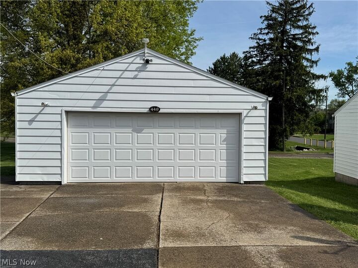 Property Photo: 449 Creed Street OH 44471