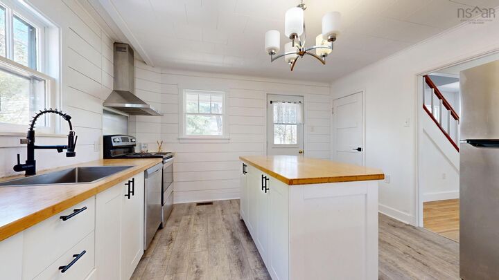 Property Photo:  160 High Street  NS B4V 1W3 