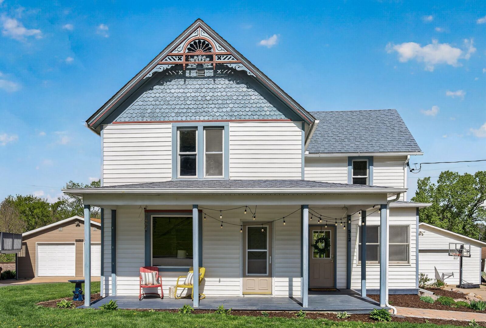 Property Photo:  512 Broadway Street S  MN 55352 