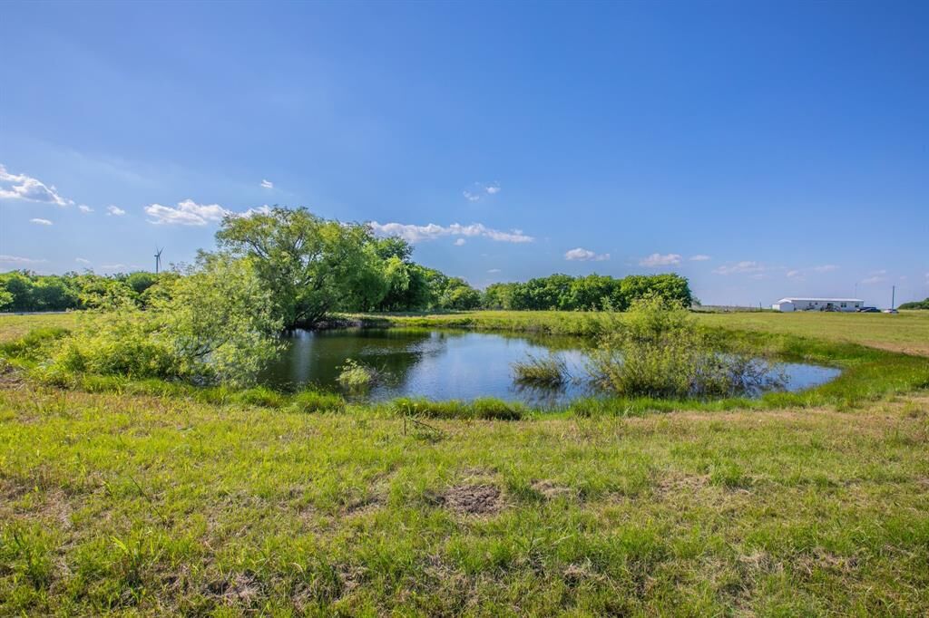 Property Photo:  958 County Road 3254  TX 76673 