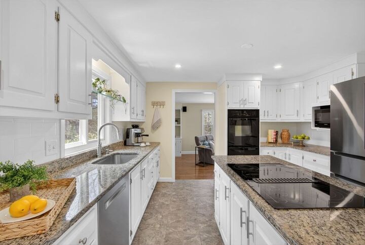Property Photo:  294 Bear Hill Road  MA 01845 