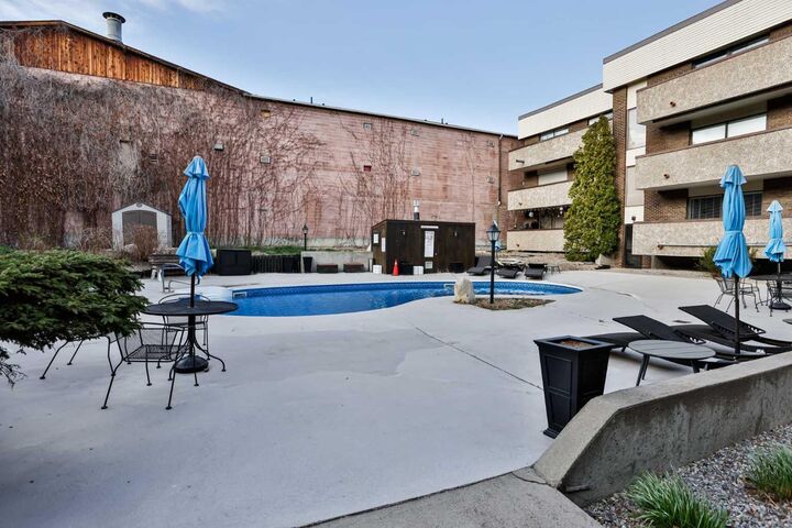 Property Photo:  2207 8 Avenue S 308  AB T1J 4G1 