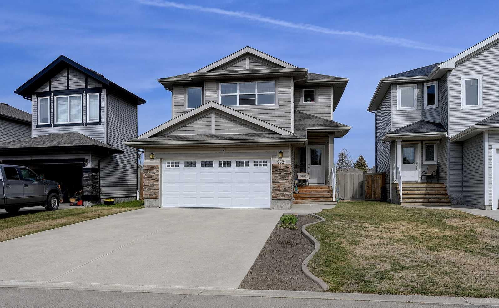 Property Photo:  8621 88B Street  AB T8X 0P4 