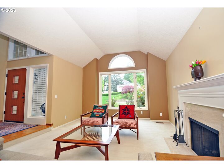 Property Photo:  6431 SW Dolph Dr  OR 97219 