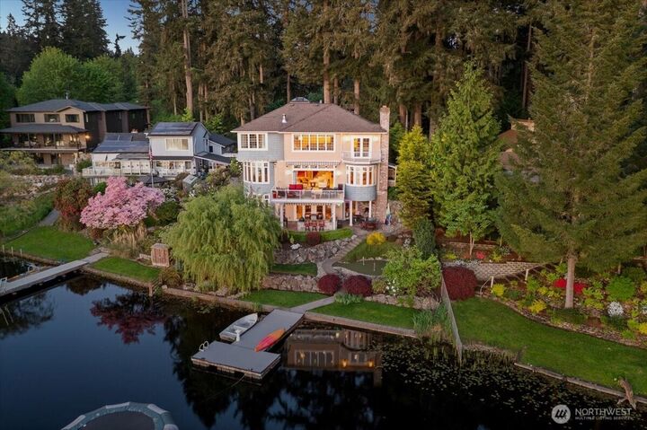Property Photo:  17319  191st Avenue NE  WA 98072 