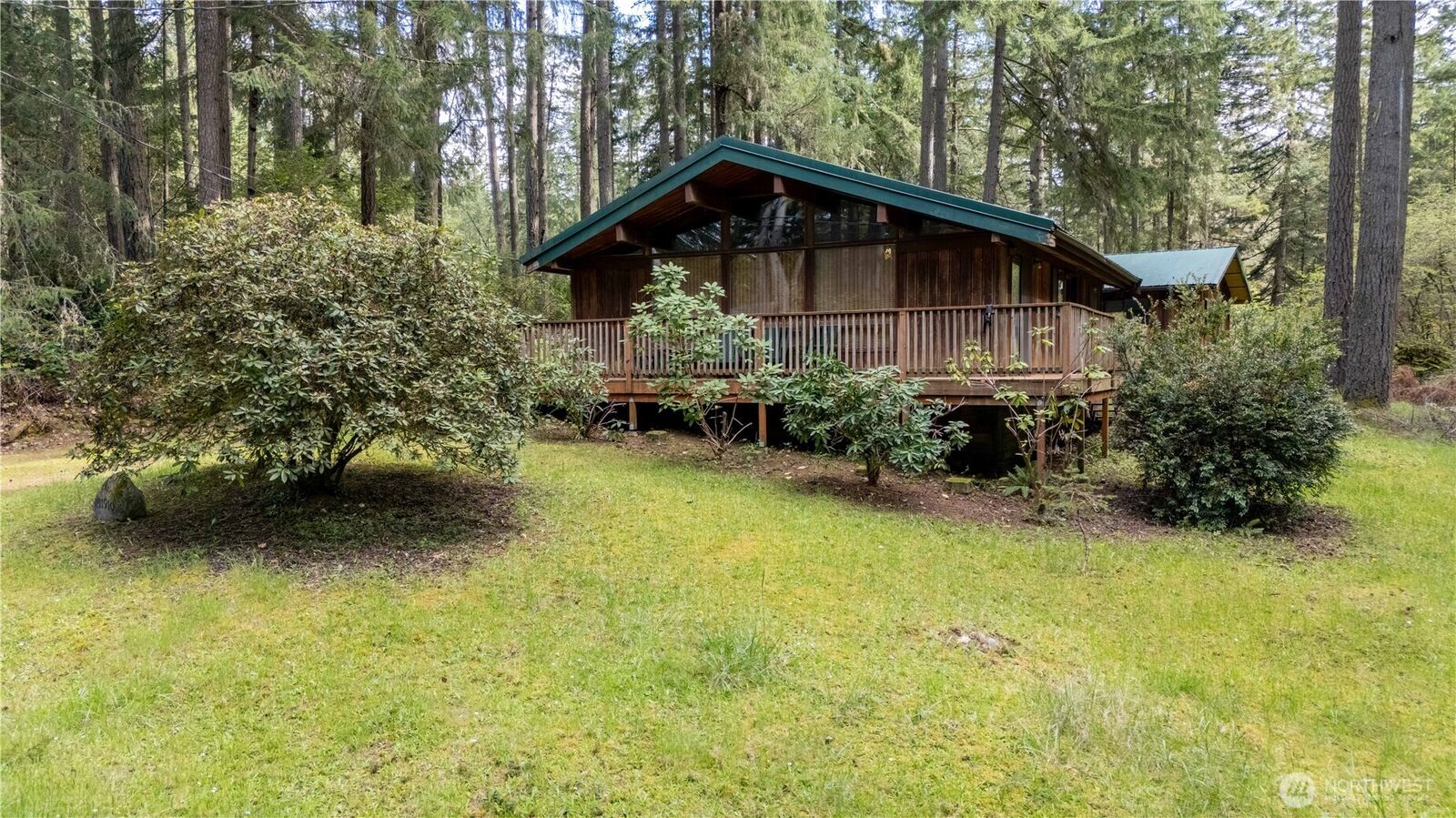 Property Photo:  11910  Island Drive  WA 98303 