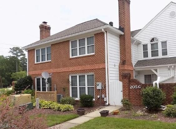 Property Photo:  205 Amersham Dr C  VA 23693 