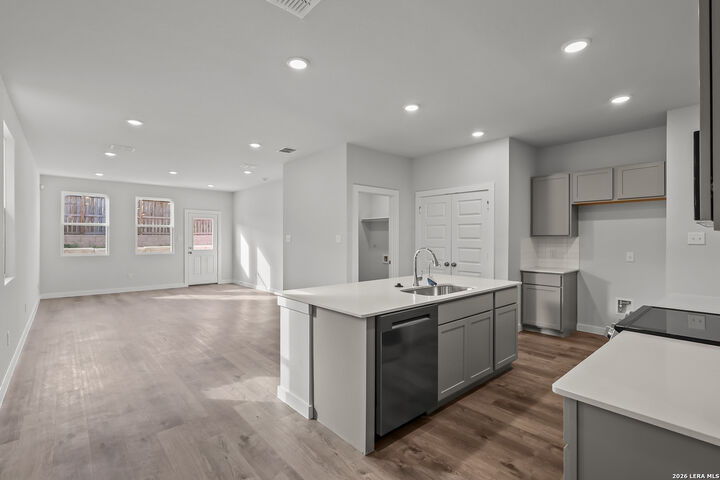 Property Photo:  9010 Ocotillo Rdg  TX 78222 