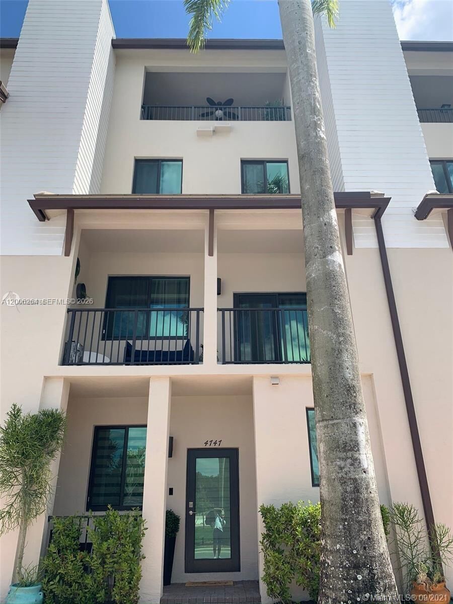 Property Photo:  4747 NW 85th Ave  FL 33166 