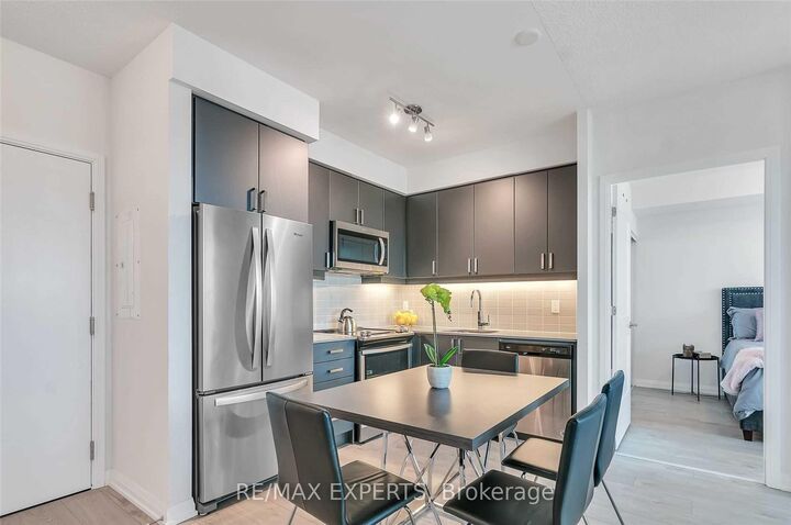 Property Photo: 7895 Jane Street 214 ON L4K 2M7