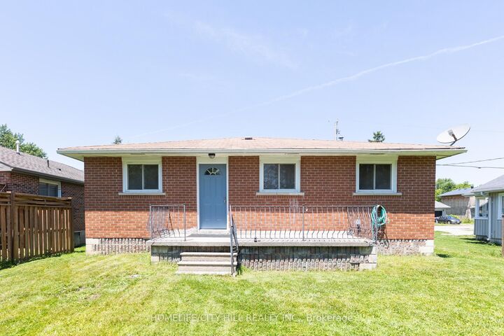 347 Hollywood Drive — photo 1