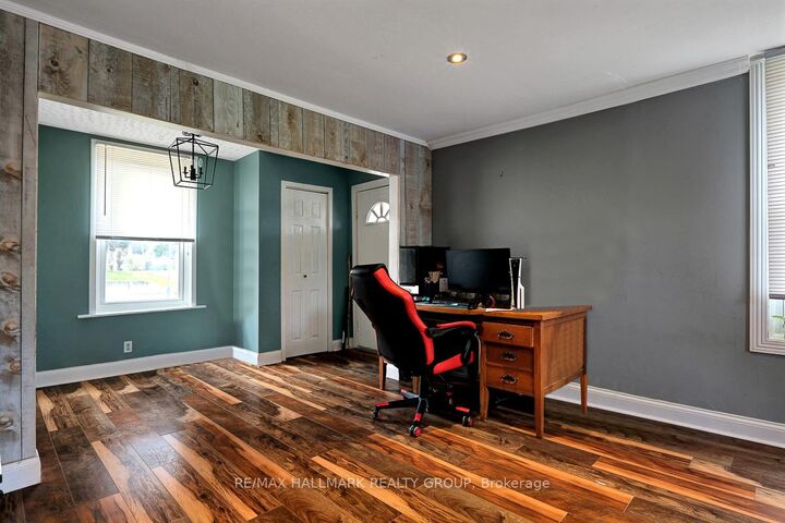 Property Photo: 20 Brock Street S ON K7H 1Z1