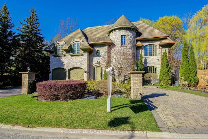 7 Legacy Court — photo 1
