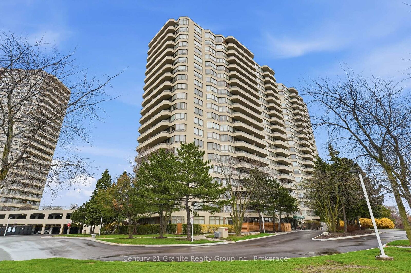 Property Photo:  1 Greystone Walk Drive 180  ON M1K 5J3 
