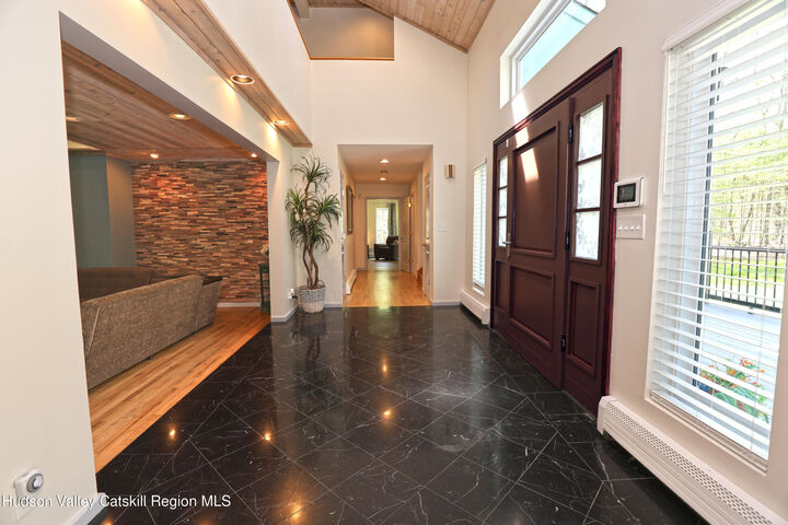 Property Photo:  44 Bristol Hill  NY 12433 