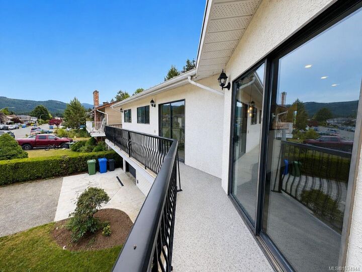 Property Photo: 3782 Grieve Rd BC V9Y 7W7
