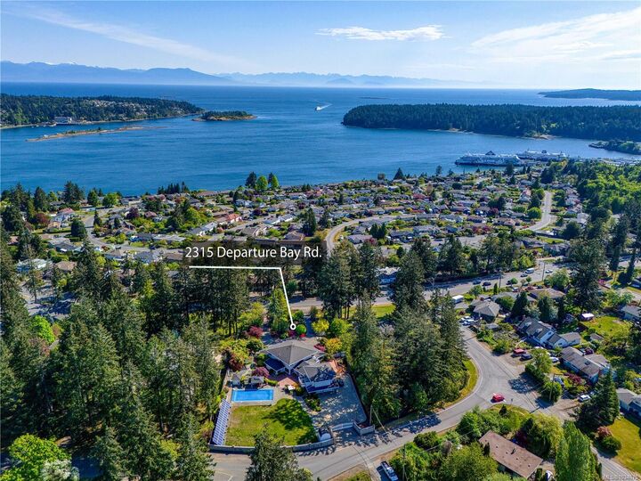 Property Photo: 2315 Departure Bay Rd BC V9S 3V9