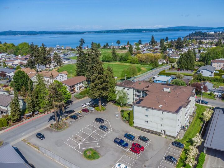 Property Photo:  3040 Pine St 103  BC V0R 1K0 