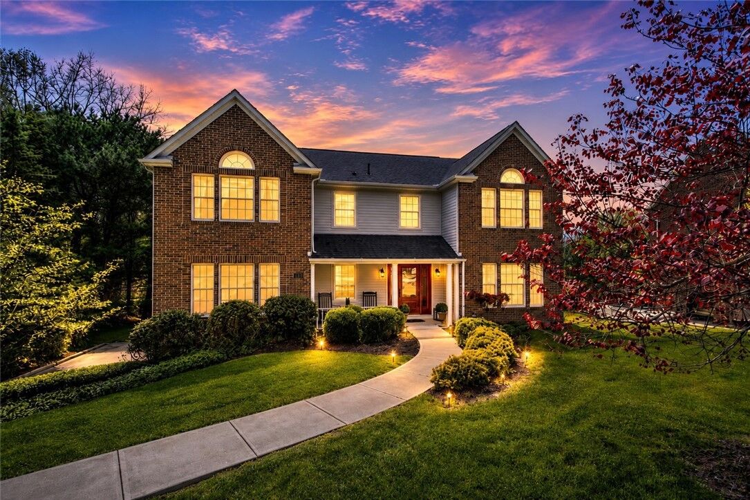 Property Photo:  102 Foxwood Drive  PA 15090 