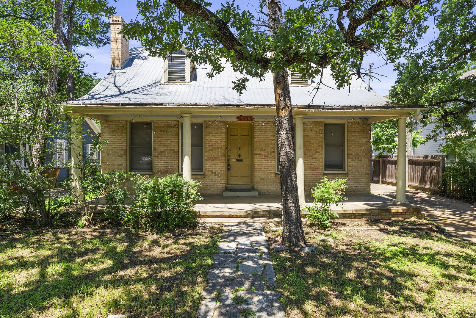 Property Photo:  3108 Robinson Avenue  TX 78722 
