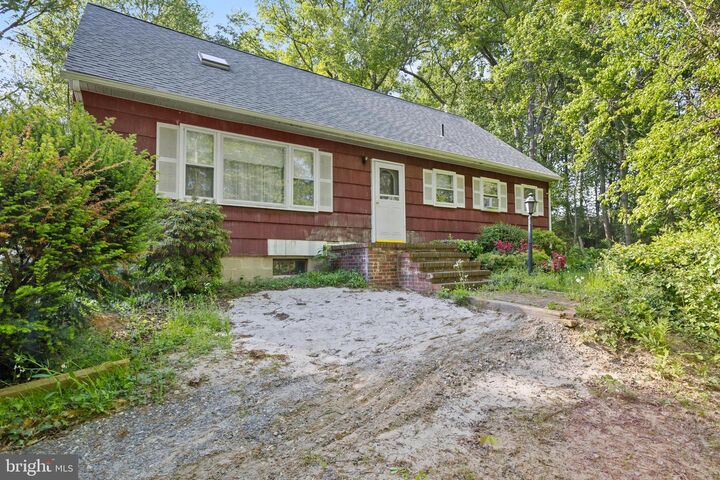 Property Photo:  1025 Hedding Jacksonville Road  NJ 08505 