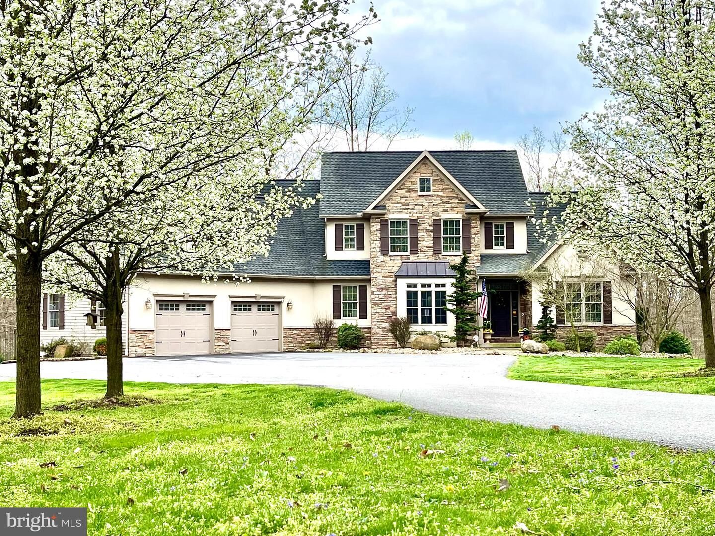 Property Photo:  526 Stanley Drive  PA 17078 
