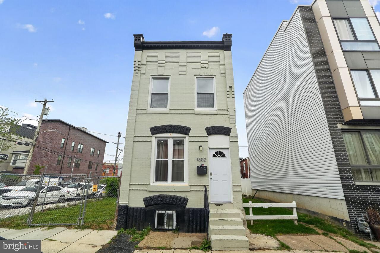Property Photo:  1302 N Dover Street  PA 19121 