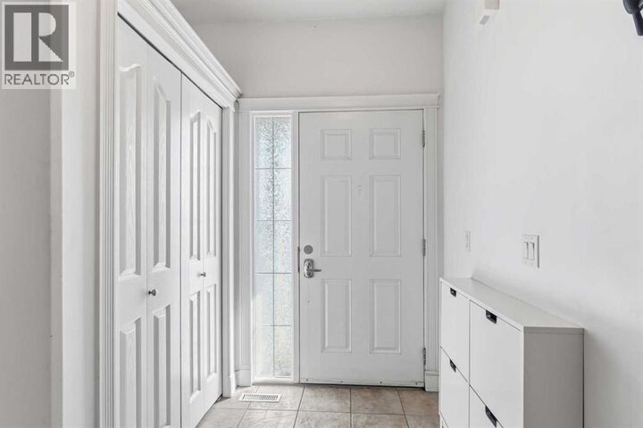 Property Photo:  374 Parsons Creek Drive  AB T9K 0C8 