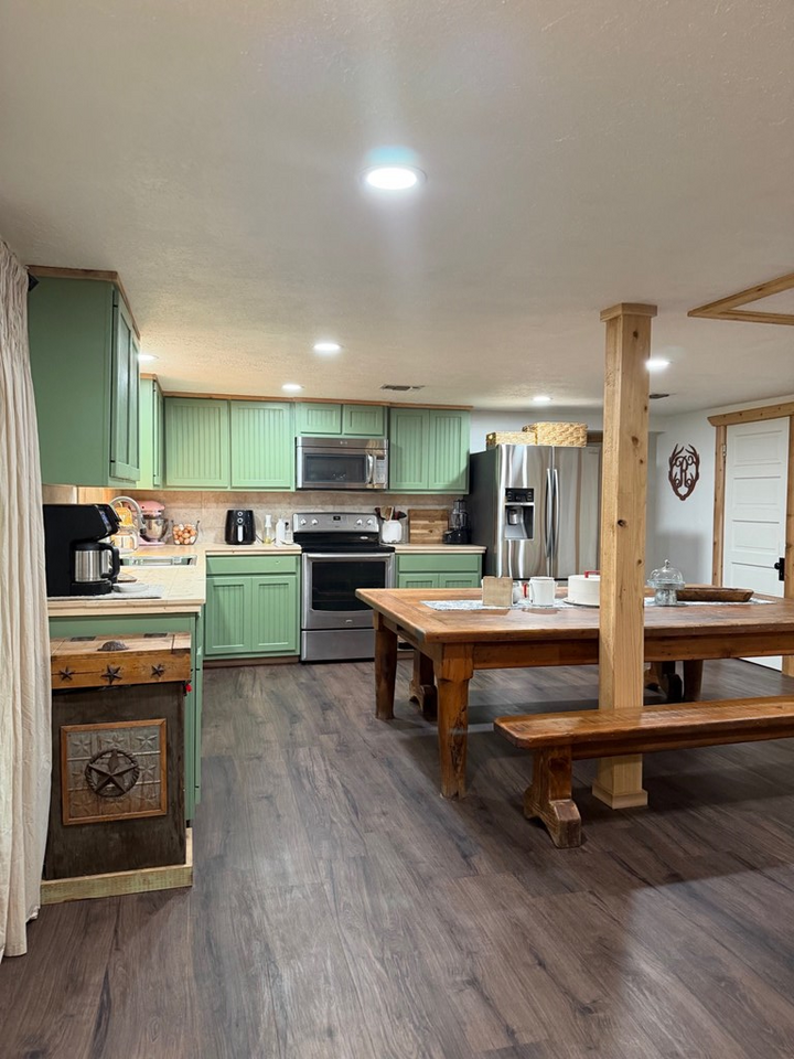 Property Photo:  18525 US Hwy 377  TX 76854 
