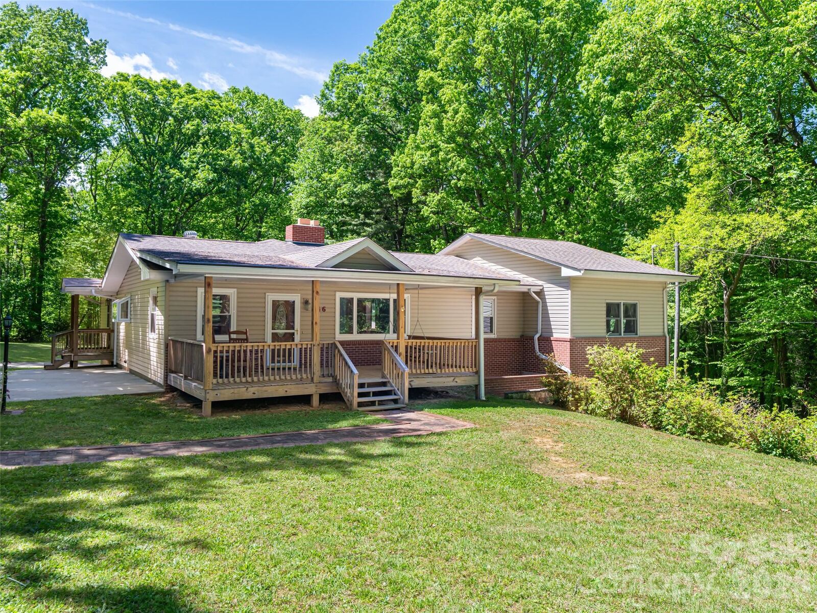 Property Photo:  146 Fairmont Road  NC 28715 