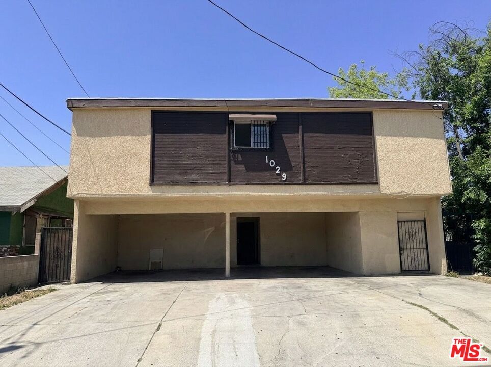 Property Photo:  1029 S Record Ave  CA 90023 