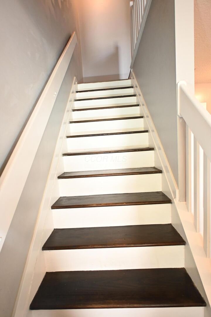 Property Photo: 17 Green Mill OH 43004