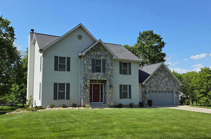 Property Photo:  1416 Meggin Melanne Lane  OH 43055 