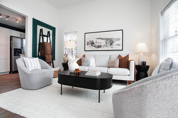 Property Photo:  1041 Oregon Avenue  OH 43201 