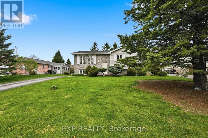 Property Photo:  6 Splinter Drive  ON K7R 3V1 