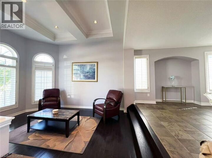 Property Photo:  7 Tandem Court  ON L9K 1M1 