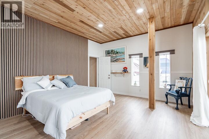 Property Photo:  415 Esplanade A24  BC V7M 1A6 