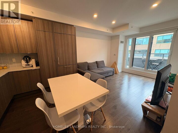 Property Photo:  175 Pears Avenue Th4  ON M5R 0C2 