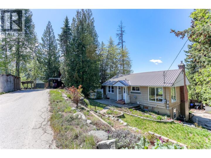 Property Photo:  2551 Pinewood Drive  BC V0G 1Y0 